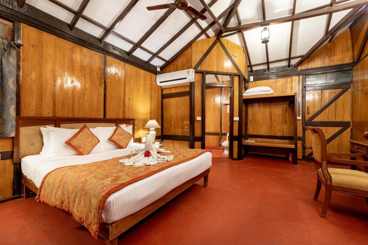 Fort Jadhavgadh -A Gadh Heritage Hotel Sasvad Exterior foto