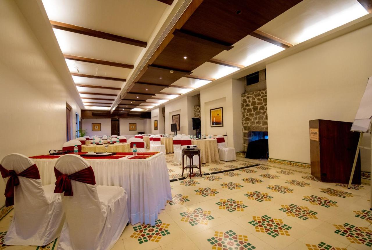 Fort Jadhavgadh -A Gadh Heritage Hotel Sasvad Exterior foto